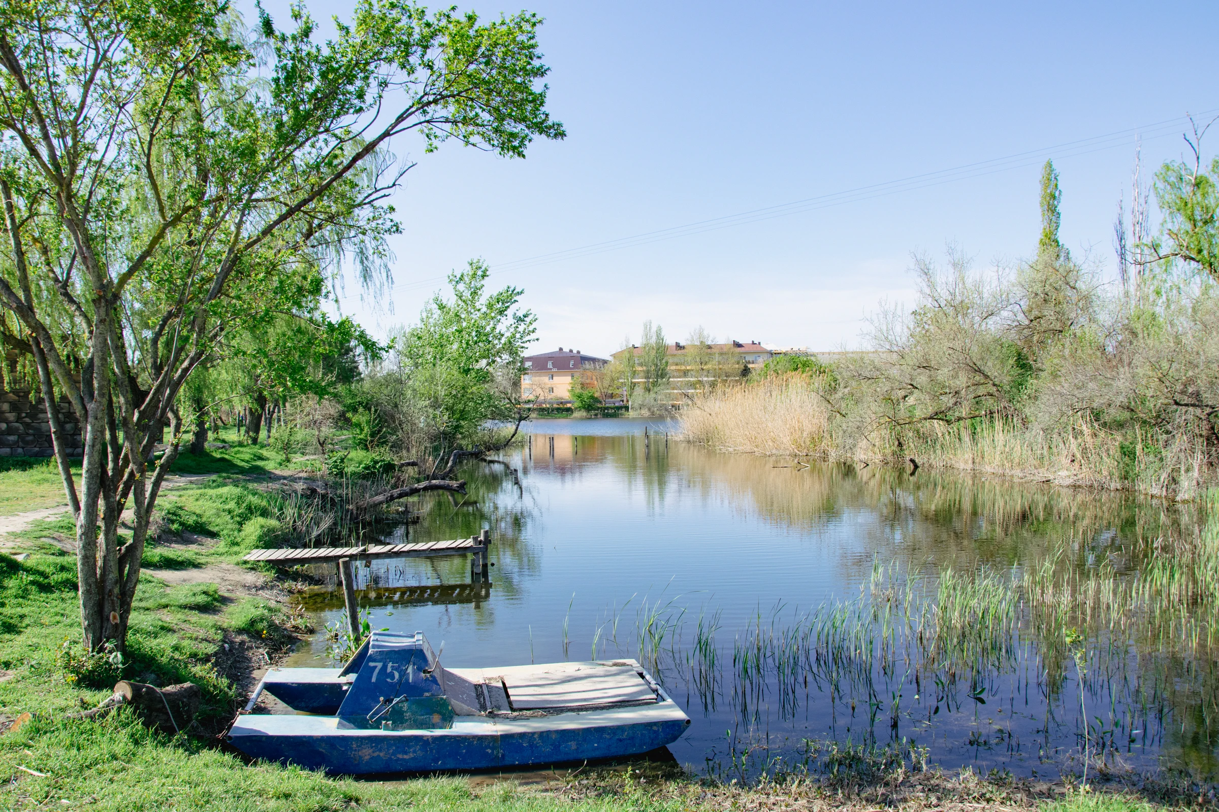 анапка брошенный катамаран