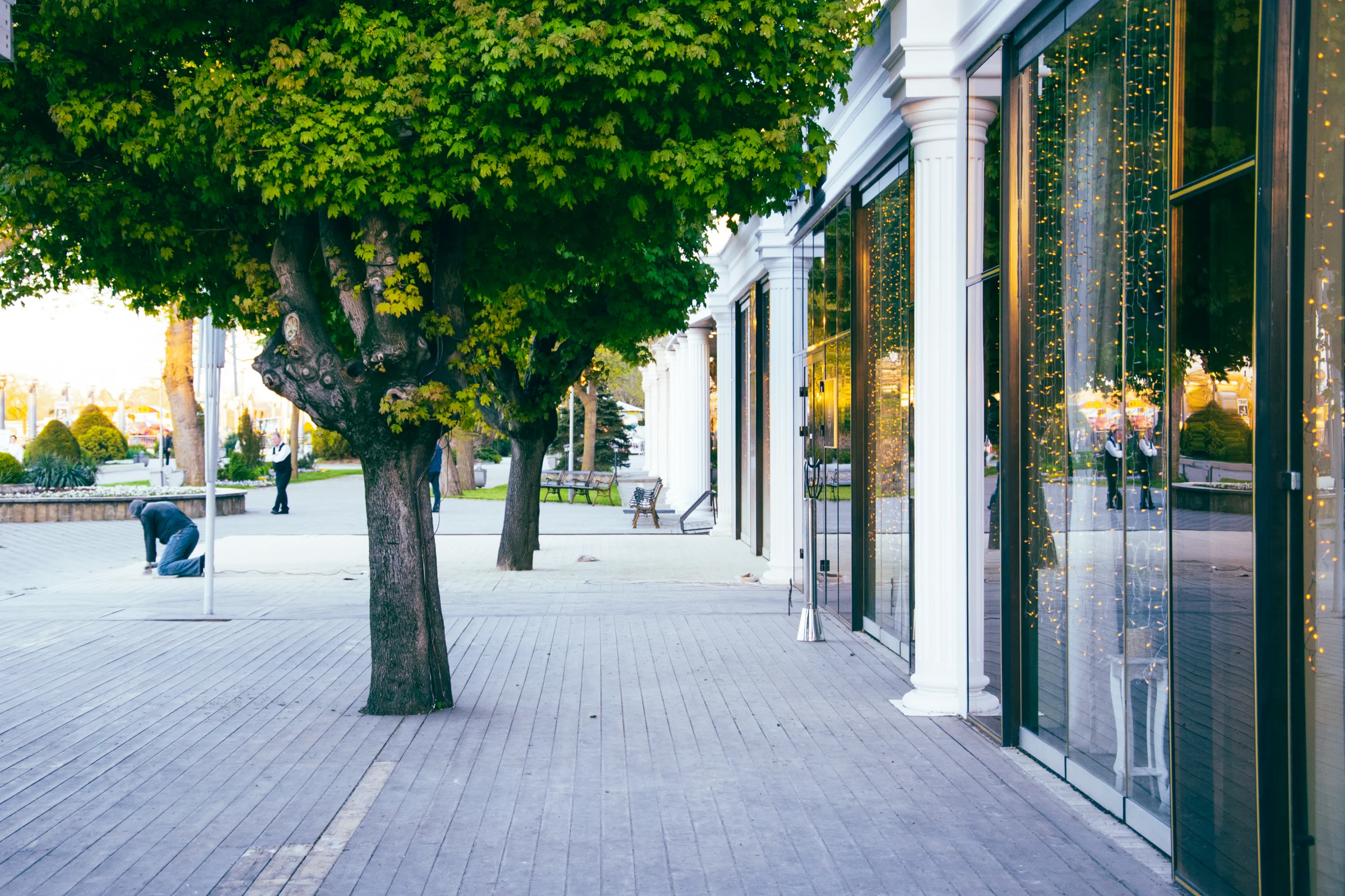 Гостиница Старинная Анапа готовит площадку под летнее кафе