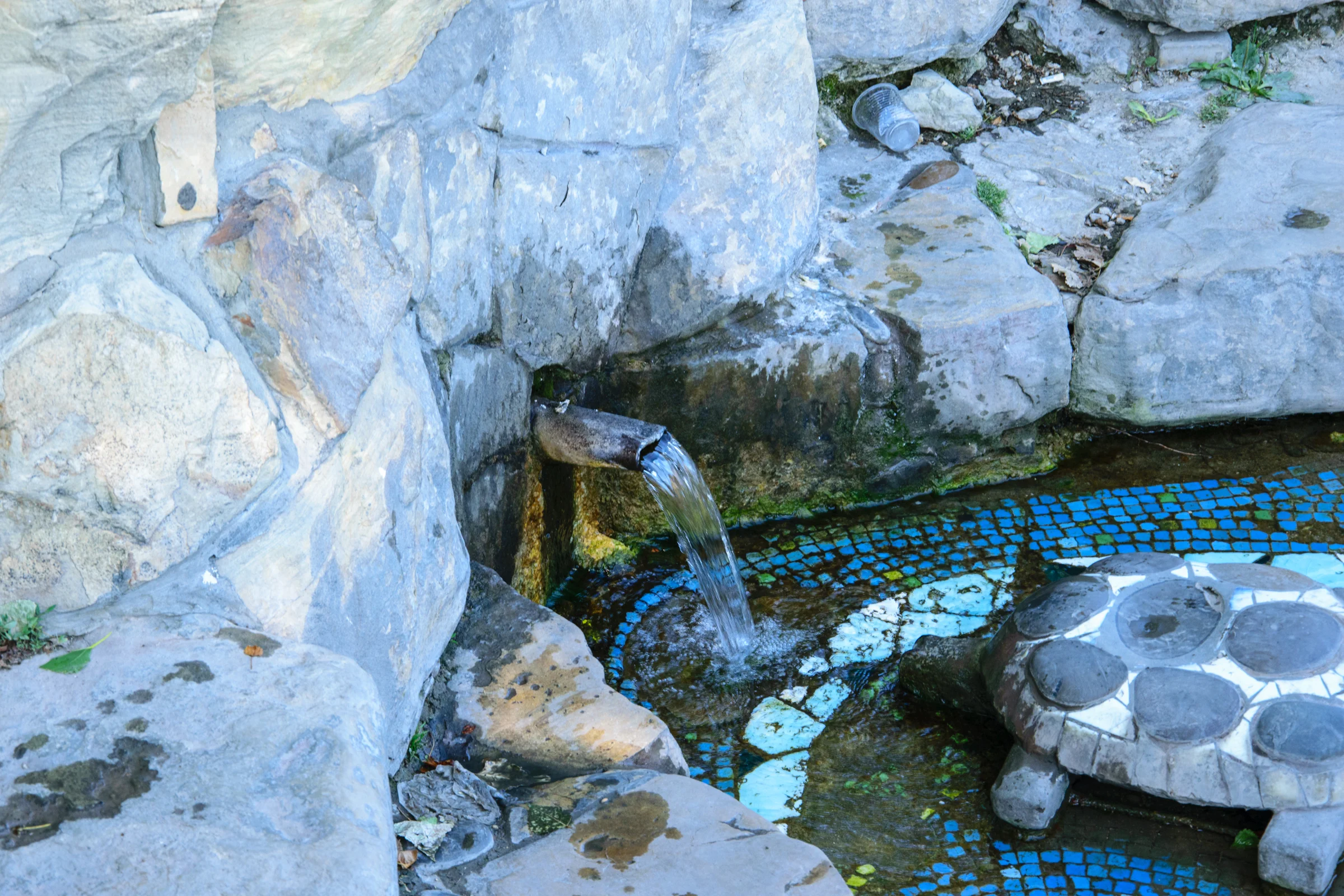 источник воды