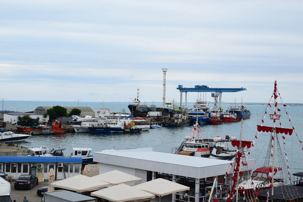 Морской порт Анапа