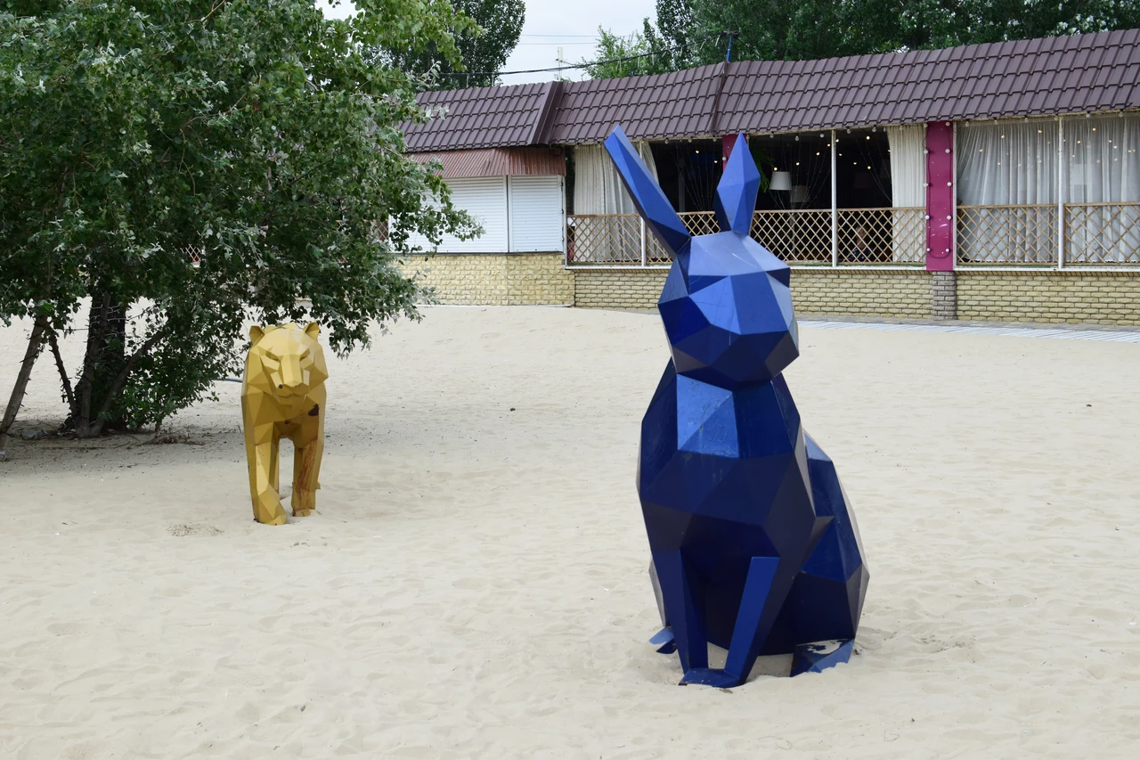 инсталляции на центральном плаже в анапе