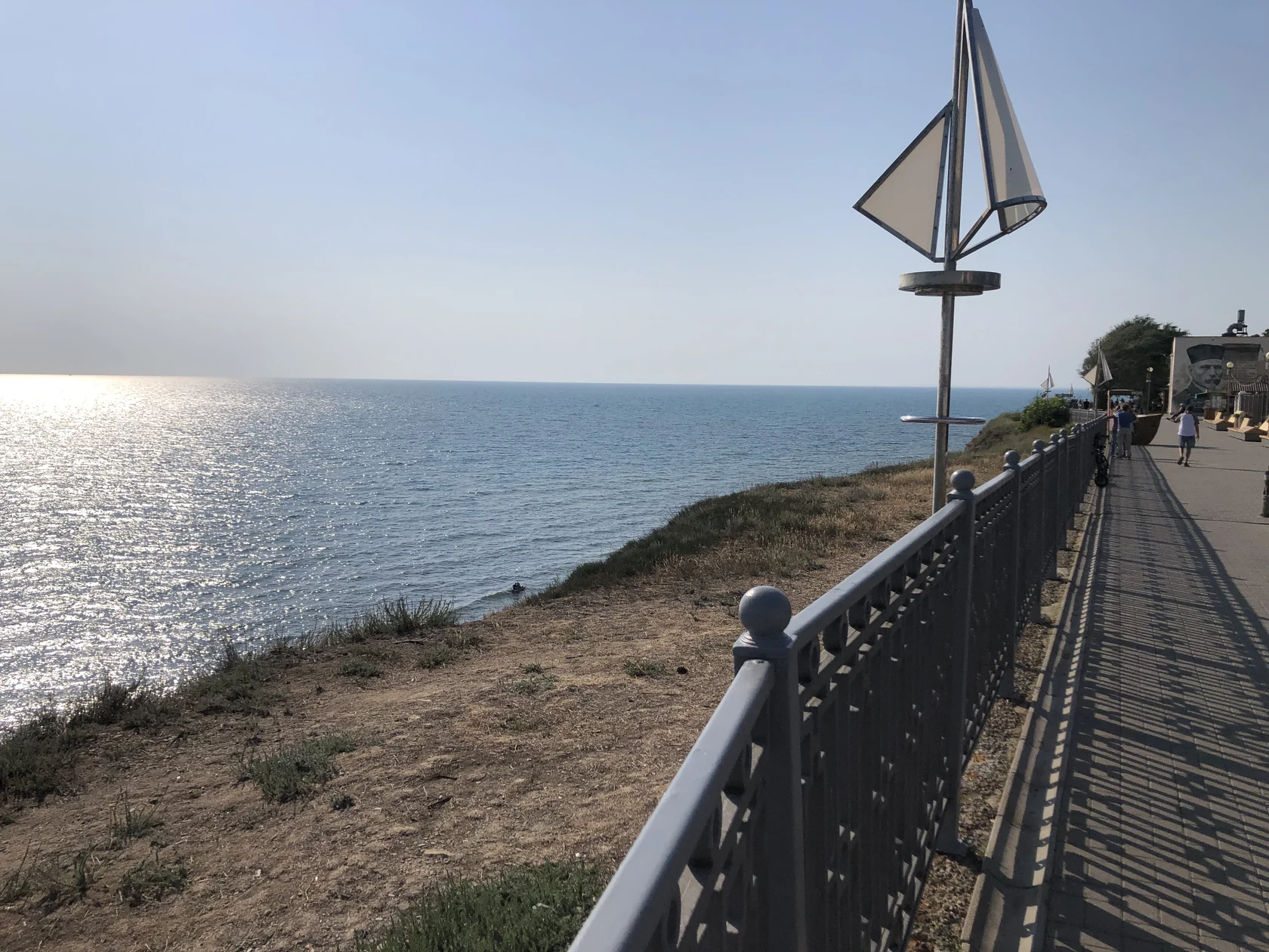 Высокий берег в Анапе, набережная