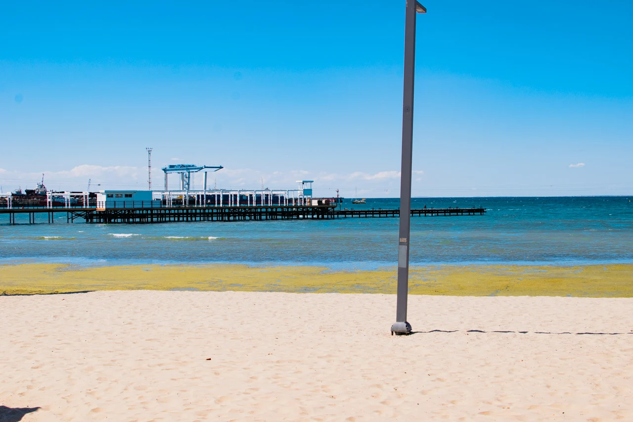 Центральная набережная Анапы август 2025, Анапа в фотографиях, фото 67 - море в камке