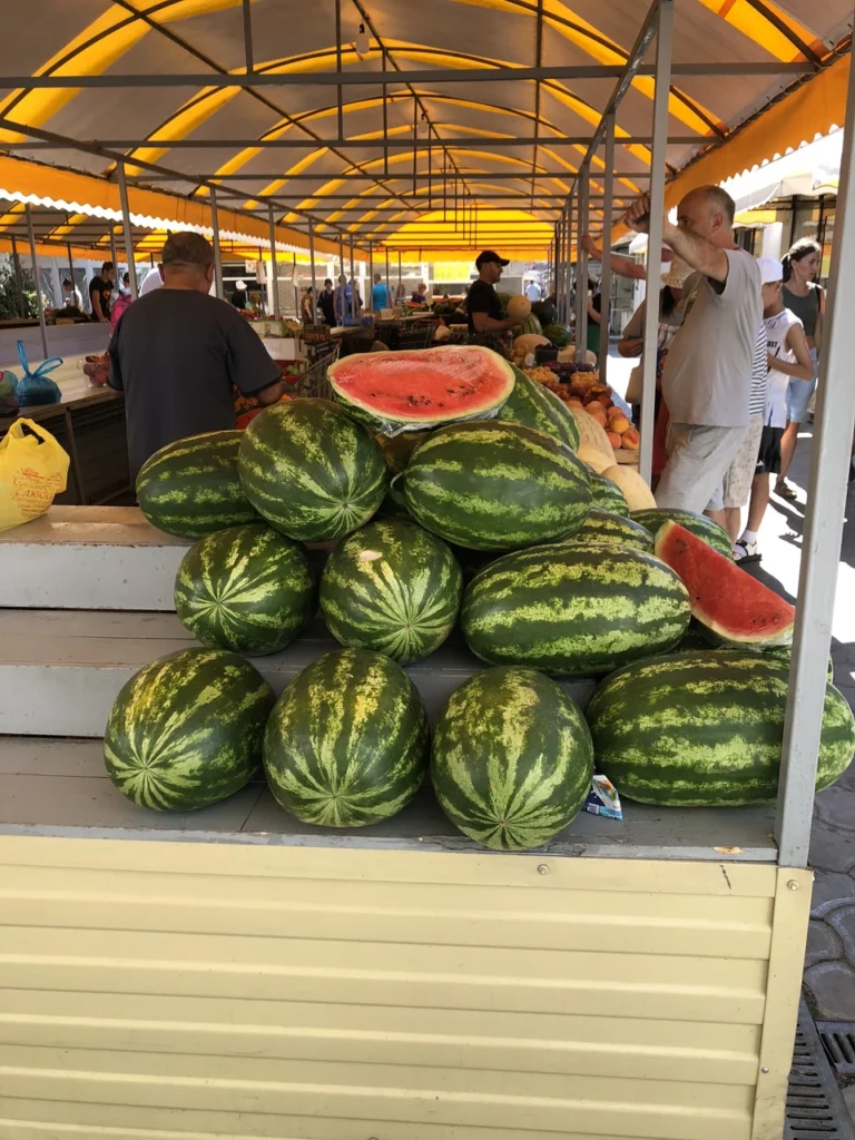 арбузы на центральном рынке в анапе